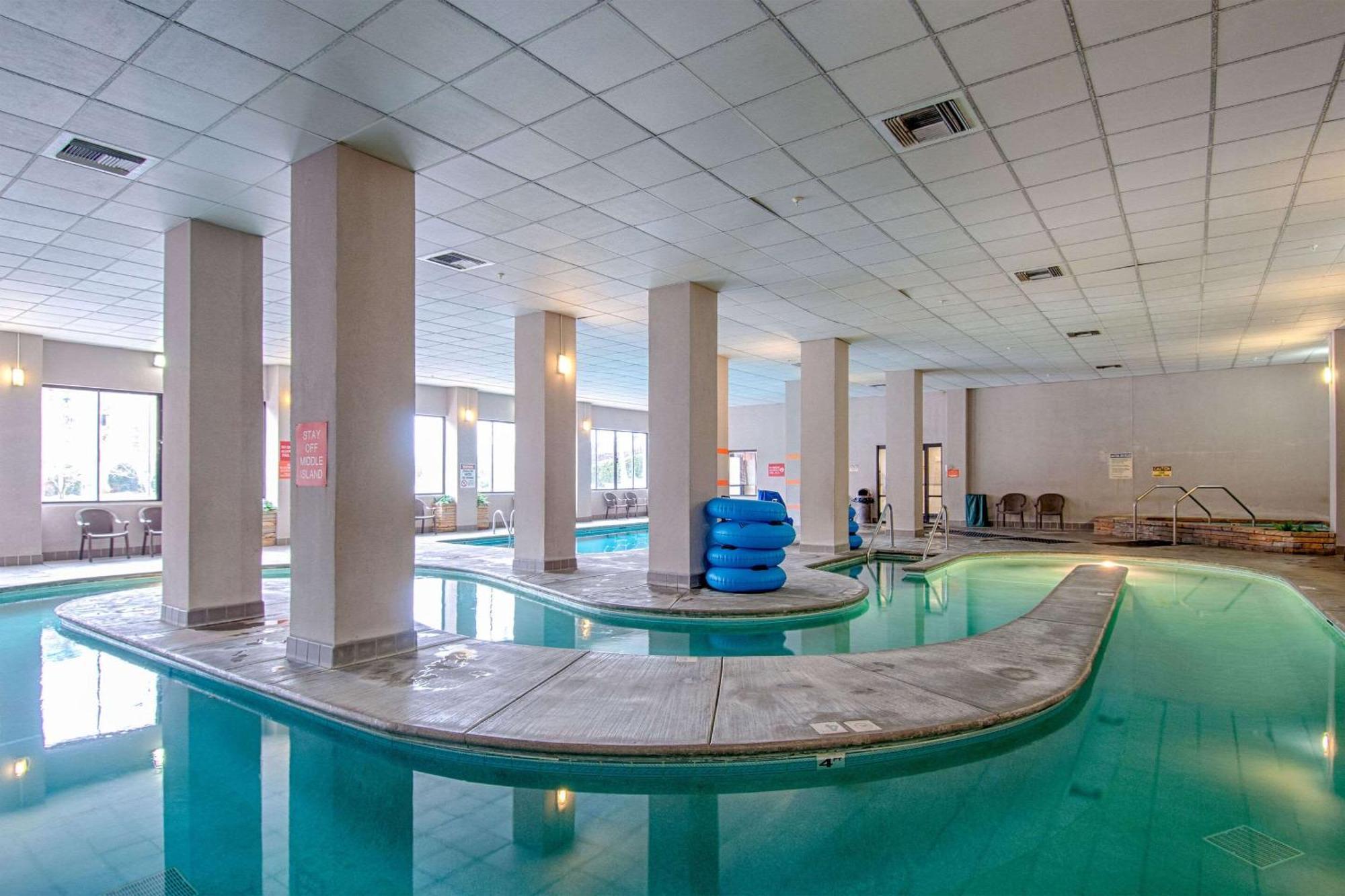 Park Tower Inn Пиджен-Фордж Экстерьер фото